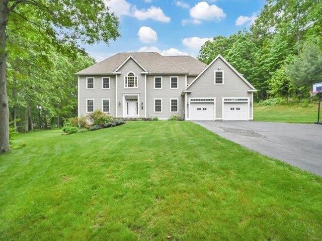 House for sale in Ellington
