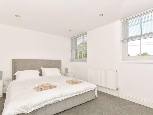 Cottage for sale in Oad Street, Kent