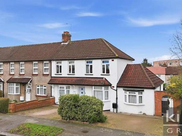 Cottage for sale in Cockfosters, Greater London