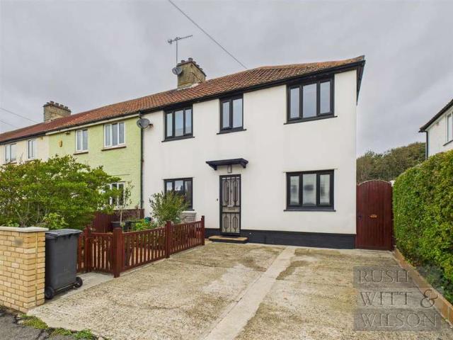 Cottage for sale in West Marina, Guestling Green