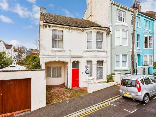 Cottage for sale in Round Hill, Brighton & Hove