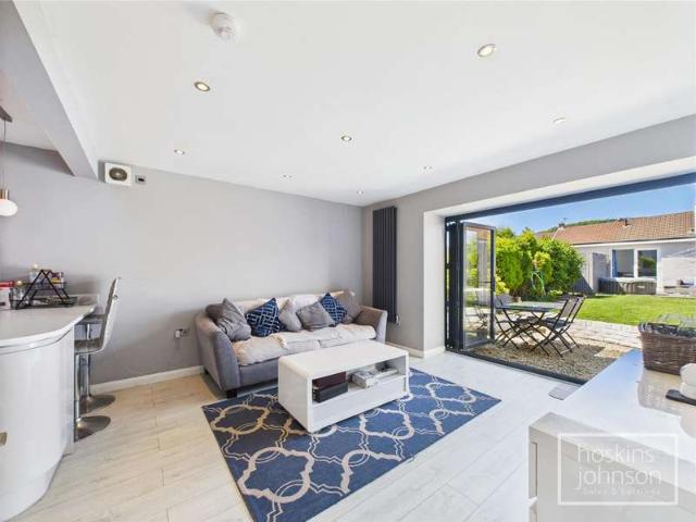 Cottage for sale in Trallwn, Pontypridd