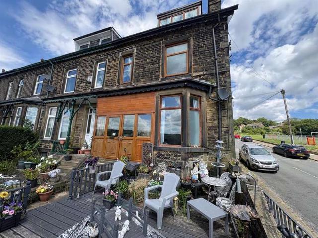 Cottage for sale in Thornton, West Yorkshire