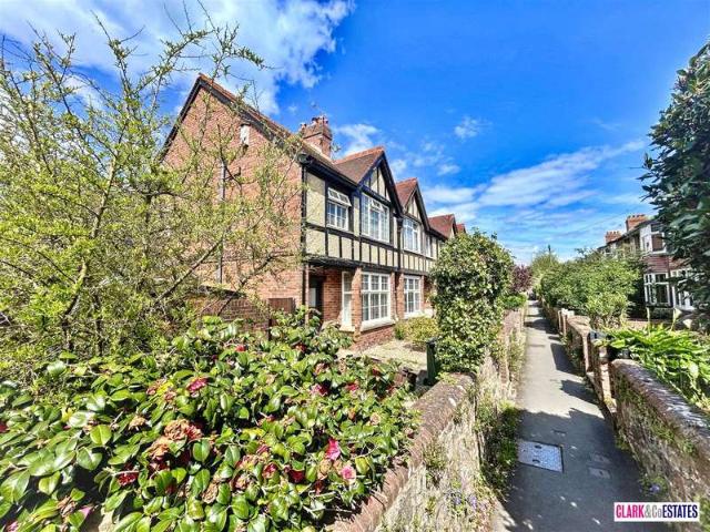 Cottage for sale in Watergate, Devon