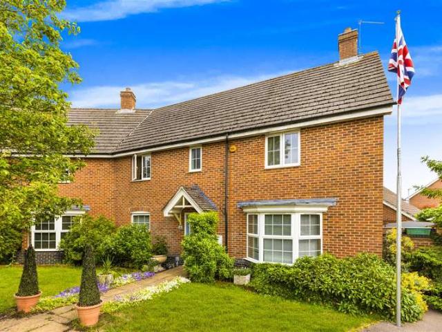 Cottage for sale in Little Canfield, Duton Hill
