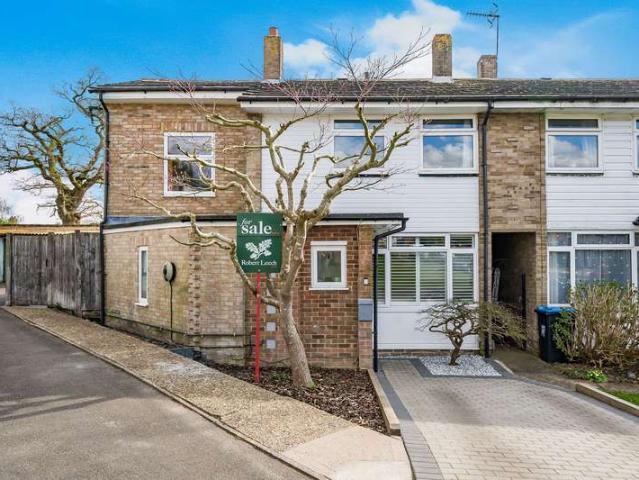 Cottage for sale in Oxted, Hillview