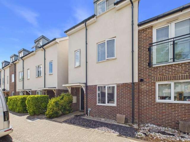 Cottage for sale in Kingston Buci, Fishersgate