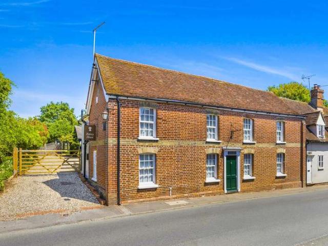 Cottage for sale in Duton Hill, Essex