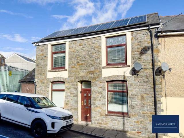 Cottage for sale in Merthyr Vale, Aberfan