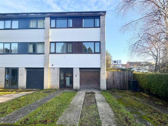 Cottage for sale in Feckenham, City Of Bristol