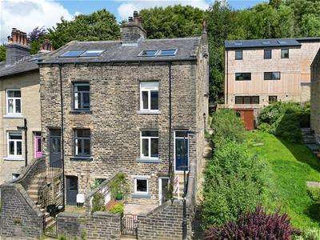 Terraced House for sale in Hebden Bridge, Birchcliffe