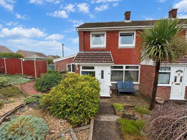 Cottage for sale in Laleston, Cefn Glas