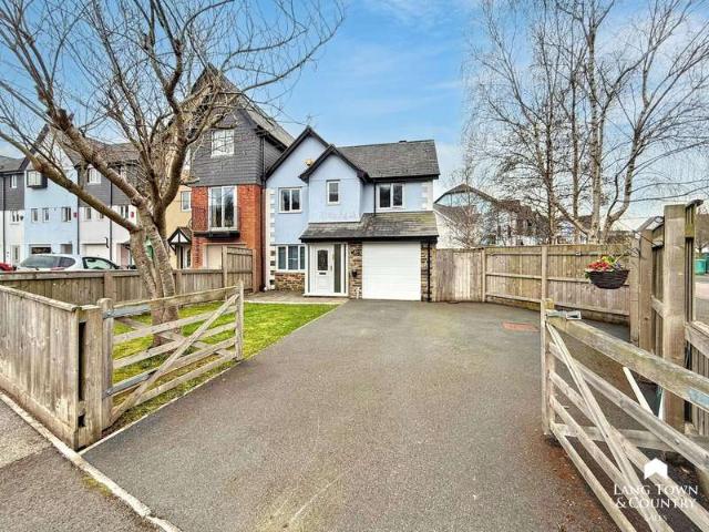 Cottage for sale in Hooe, Mount Wise