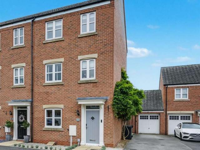 Cottage for sale in Egginton, East Midlands