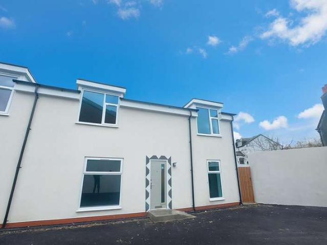 Cottage for sale in Liscard