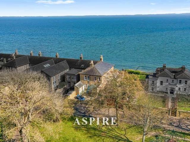 Cottage for sale in North Shoebury, Alton Barnes