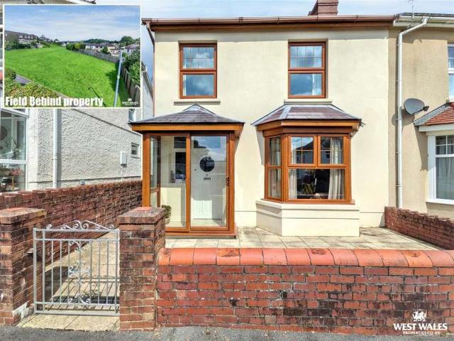 Farm for sale in Carmarthen, Wales