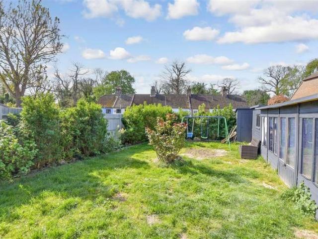 Cottage for sale in Midway, Kent