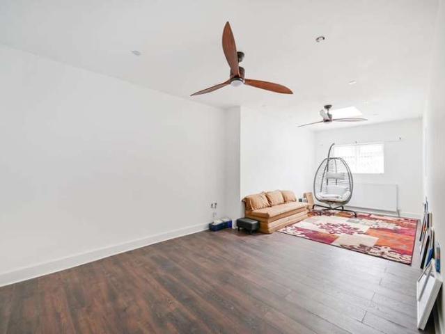 Terraced House for sale in Motspur Park, West Barnes