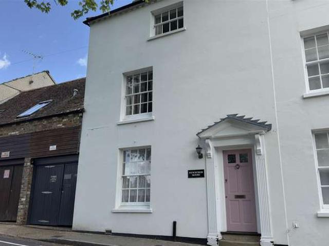 Cottage for sale in Arundel, Clapham