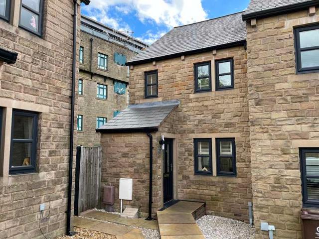 Cottage for sale in Pendock, Greater Manchester