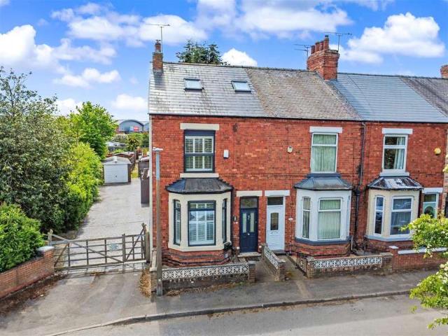 Cottage for sale in Butlers Hill, Hucknall