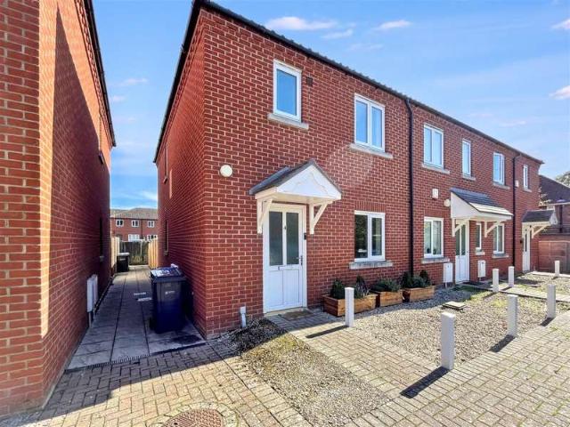 Cottage for sale in West Earlham, East Bank