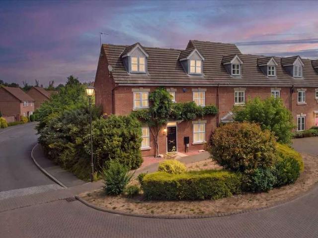 Cottage for sale in Monkston Park, Milton Keynes