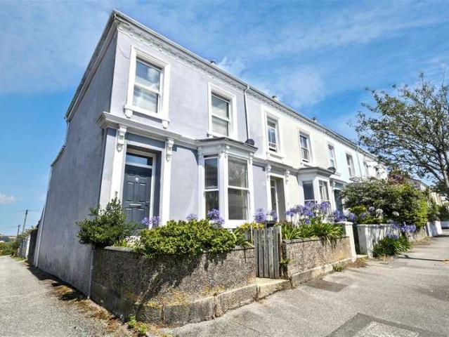 Cottage for sale in Falmouth, Cornwall