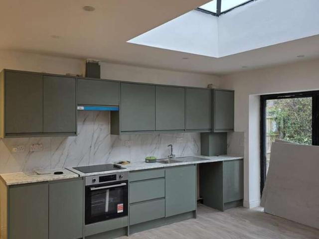 Cottage for rent in Gidea Park, Greater London