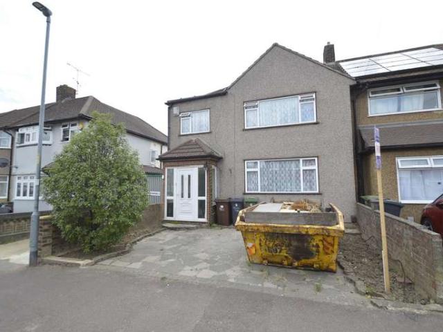 Cottage for sale in Greater London