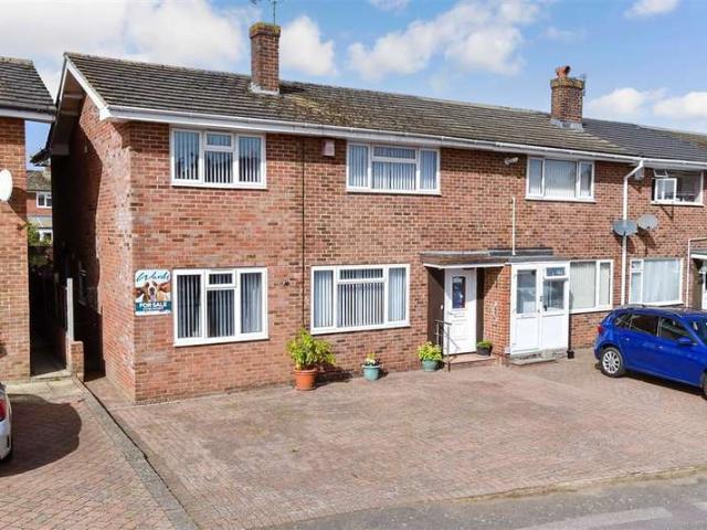 Cottage for sale in Bourne Vale, Kent