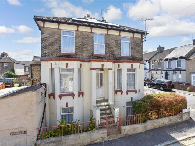 Cottage for sale in Buckland, Ash