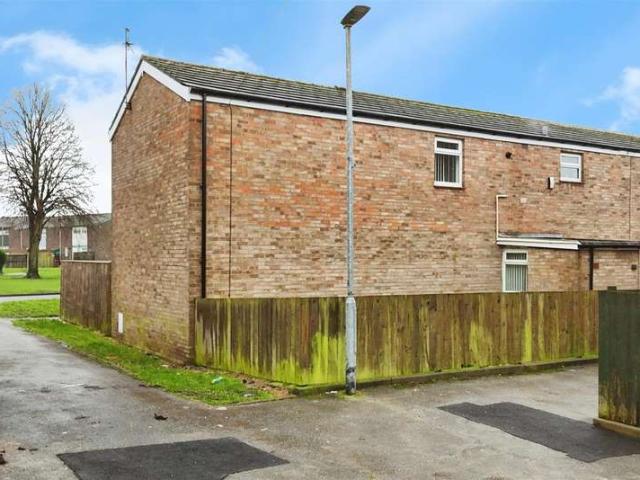 Cottage for sale in Bransholme, Hull