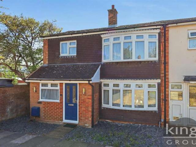 Cottage for sale in Latton Bush, Harlow