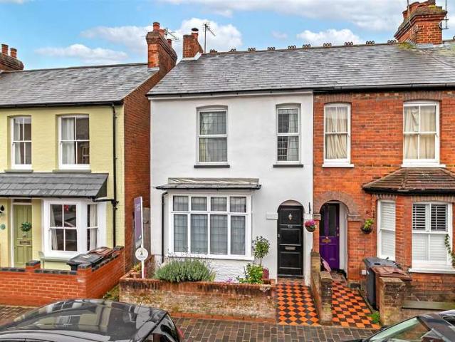 Cottage for sale in St Albans, Five Acres