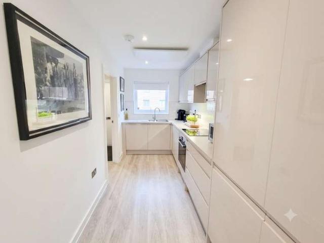 Cottage for sale in Priddy's Hard, Gosport