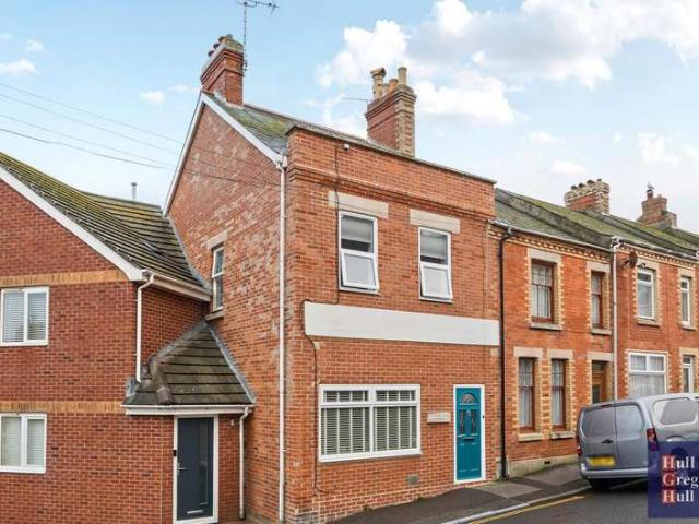 Cottage for sale in Fortuneswell, East Dorset