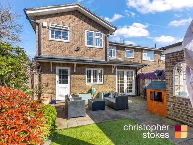 Cottage for sale in Broxbourne, Hertfordshire