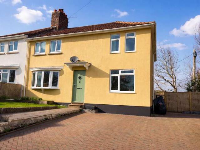 Cottage for sale in Easton-in-gordano, North Somerset