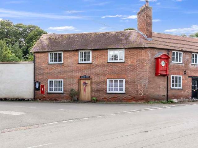 Cottage for sale in Coombelake, Budlake