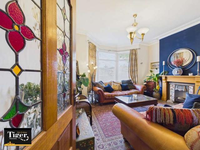 Cottage for sale in Queenstown, Blackpool