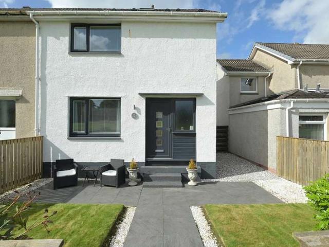 Cottage for sale in Balerno, Scotland