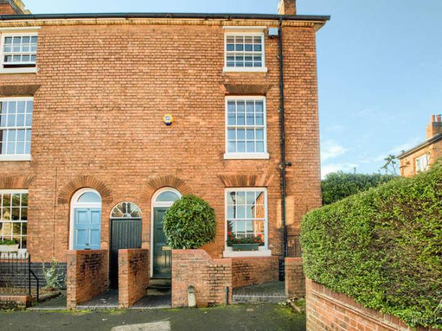 Cottage for sale in Calthorpe Fields, West Midlands