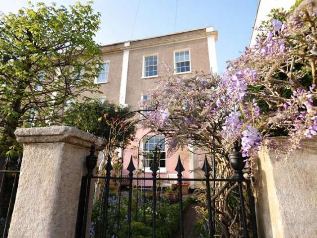 Cottage for sale in Spike Island, Feckenham