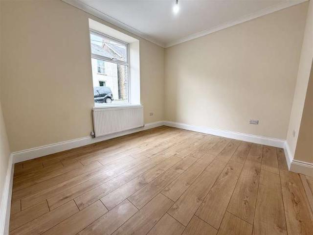 Cottage for sale in Glynneath, Wales