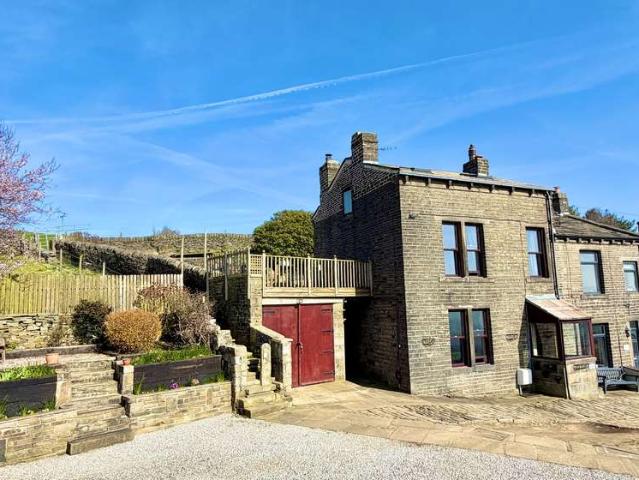 Cottage for sale in Midgley, West Yorkshire