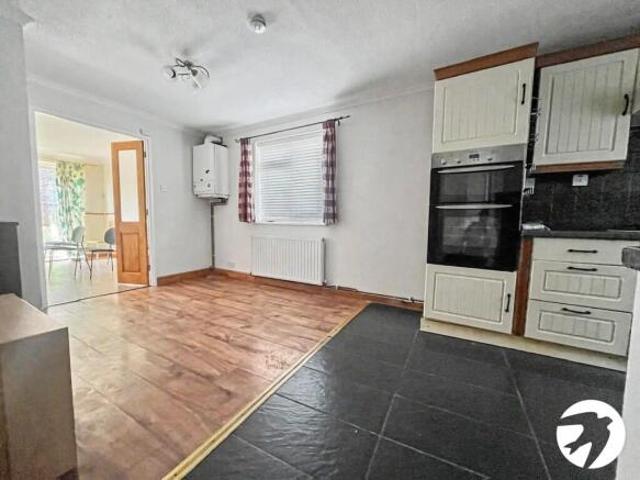 Cottage for rent in Erith, Greater London