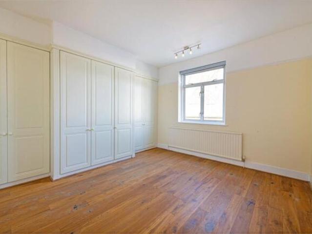 Cottage for rent in Cat Hill