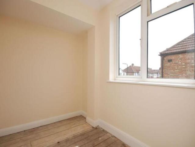 Cottage for rent in New Malden, Greater London